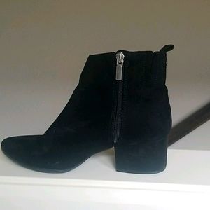 Heel boots